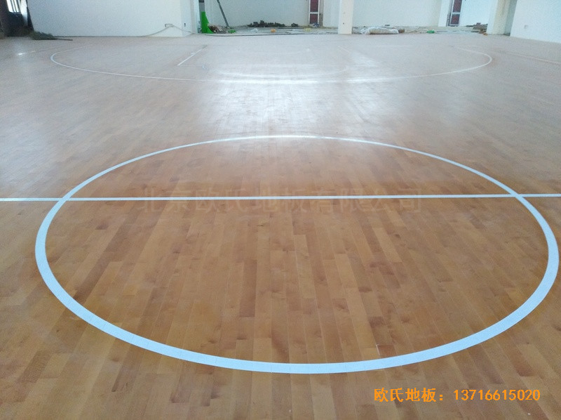 江蘇徐州悅城小學(xué)籃球館體育地板施工案例4