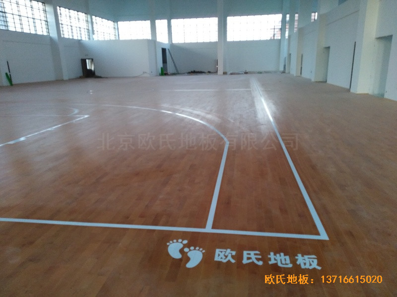 江蘇徐州悅城小學(xué)籃球館體育地板施工案例5