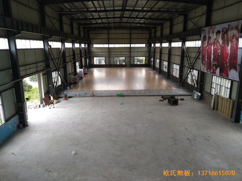 安微淮南開發(fā)區(qū)籃球館運動地板鋪設(shè)案例3